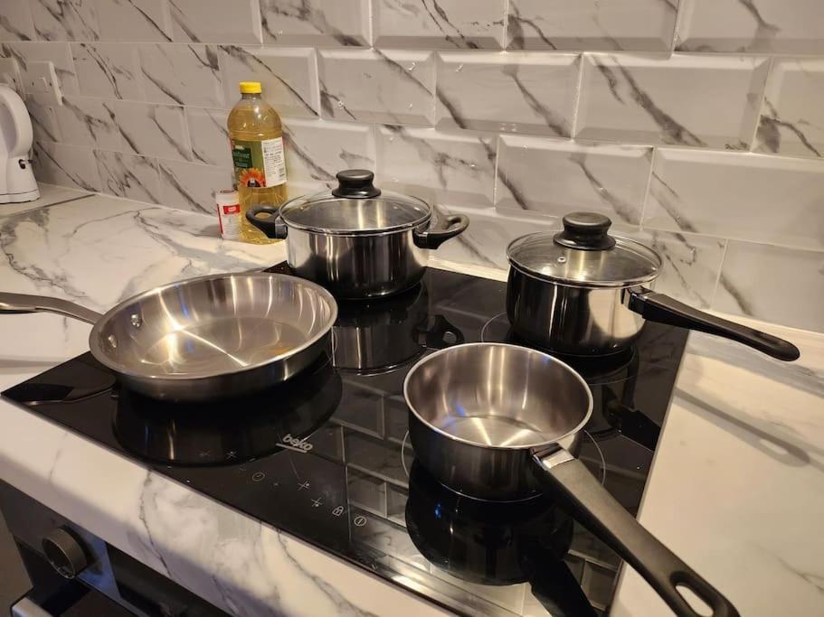 Appartement Supervalue 7 - Fast Wifi, Linen, Keyless Entry, Only 10 Mins - By Promise