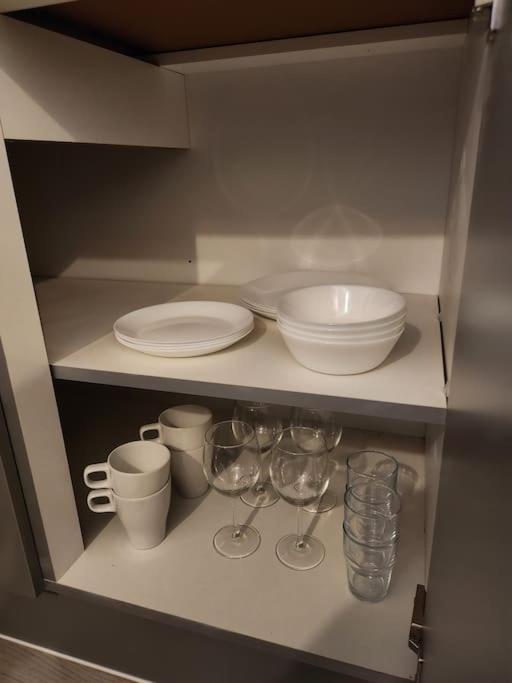 Supervalue 7 - Fast Wifi, Linen, Keyless Entry, Only 10 Mins - By Promise