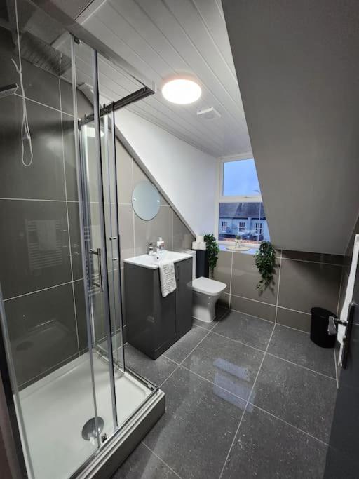 Supervalue 7 - Fast Wifi, Linen, Keyless Entry, Only 10 Mins - By Promise